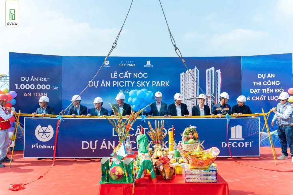 Cất nóc dự án Picity Sky Park 28/12/2025